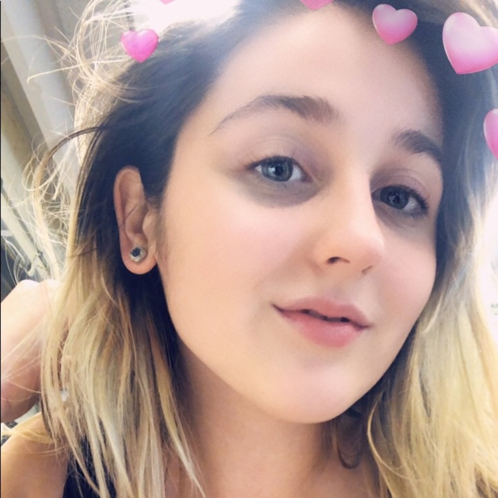 Meet your Posher, Savanah